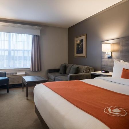 Amsterdam Inn & Suites Moncton Ngoại thất bức ảnh