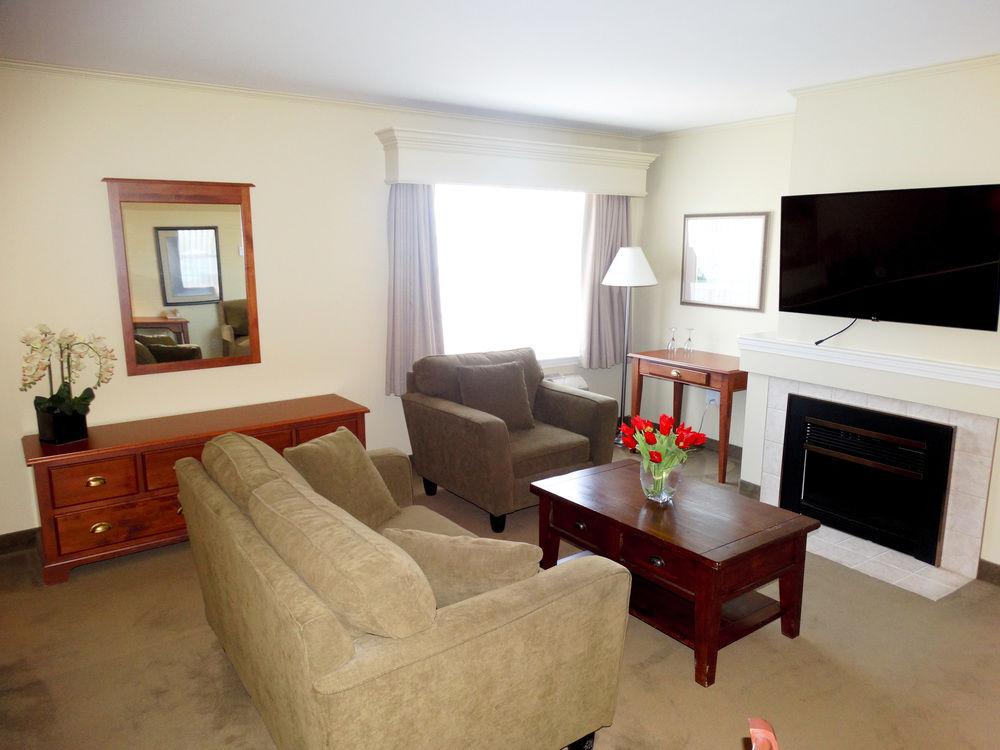 Amsterdam Inn & Suites Moncton Ngoại thất bức ảnh
