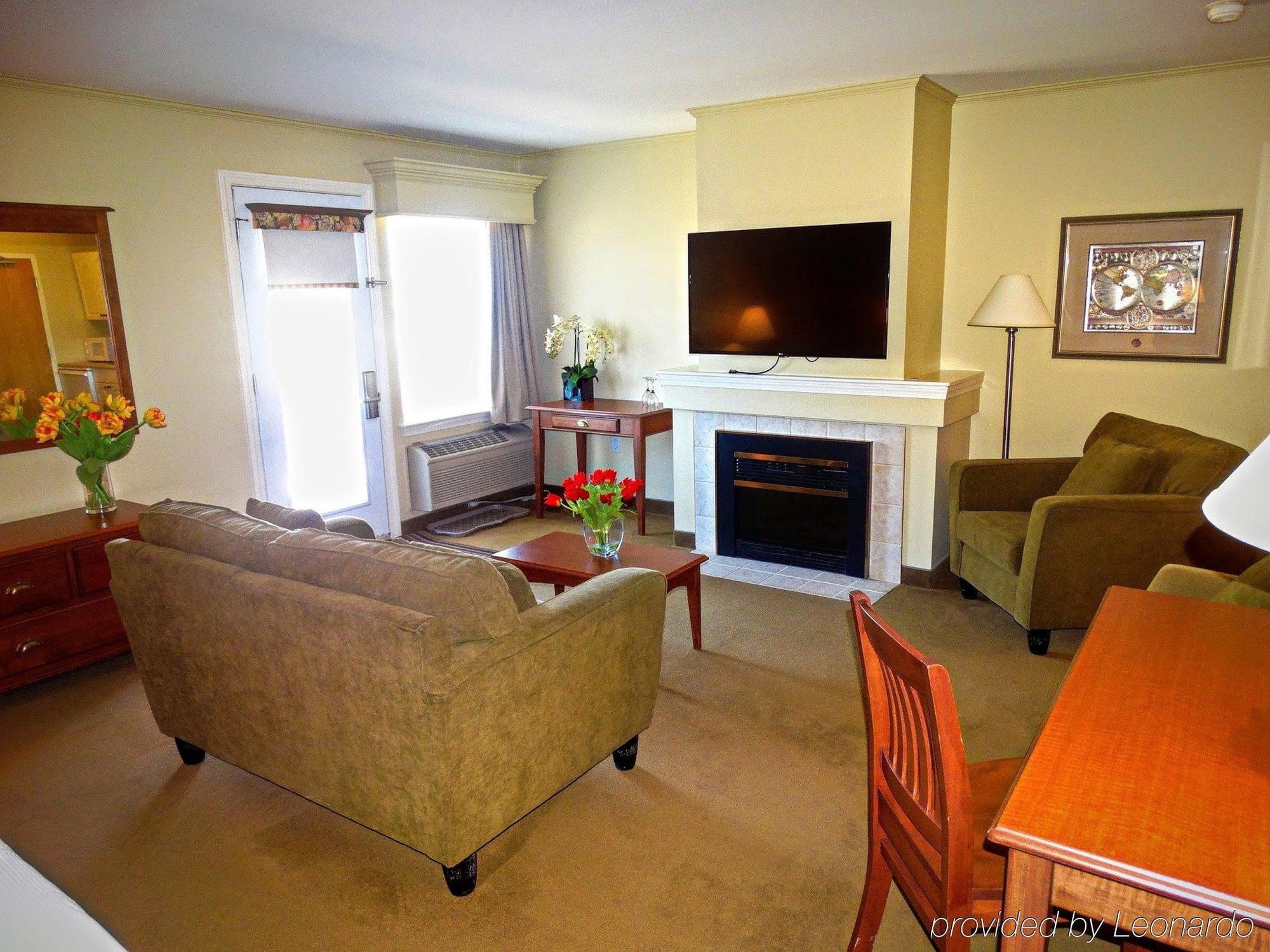 Amsterdam Inn & Suites Moncton Ngoại thất bức ảnh