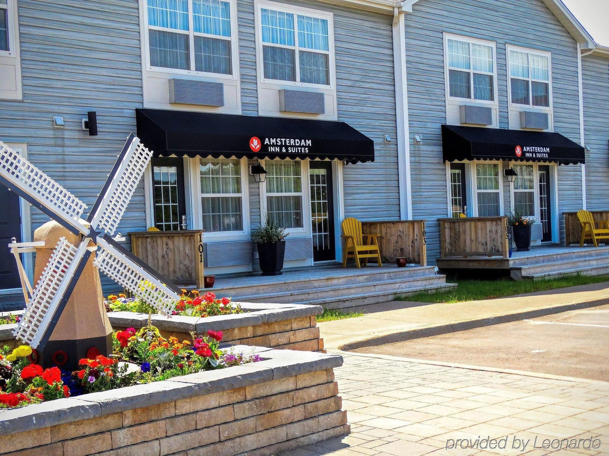 Amsterdam Inn & Suites Moncton Ngoại thất bức ảnh