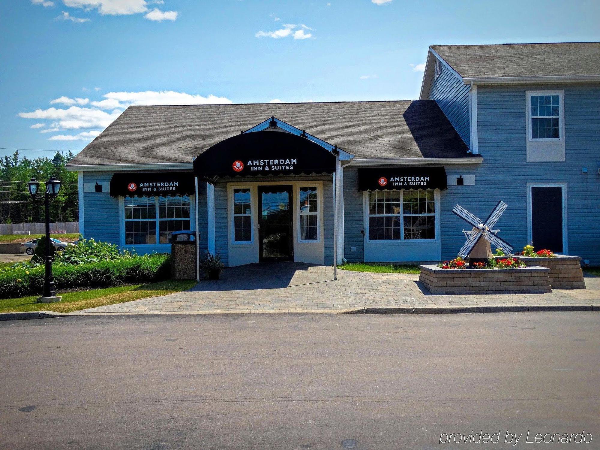 Amsterdam Inn & Suites Moncton Ngoại thất bức ảnh