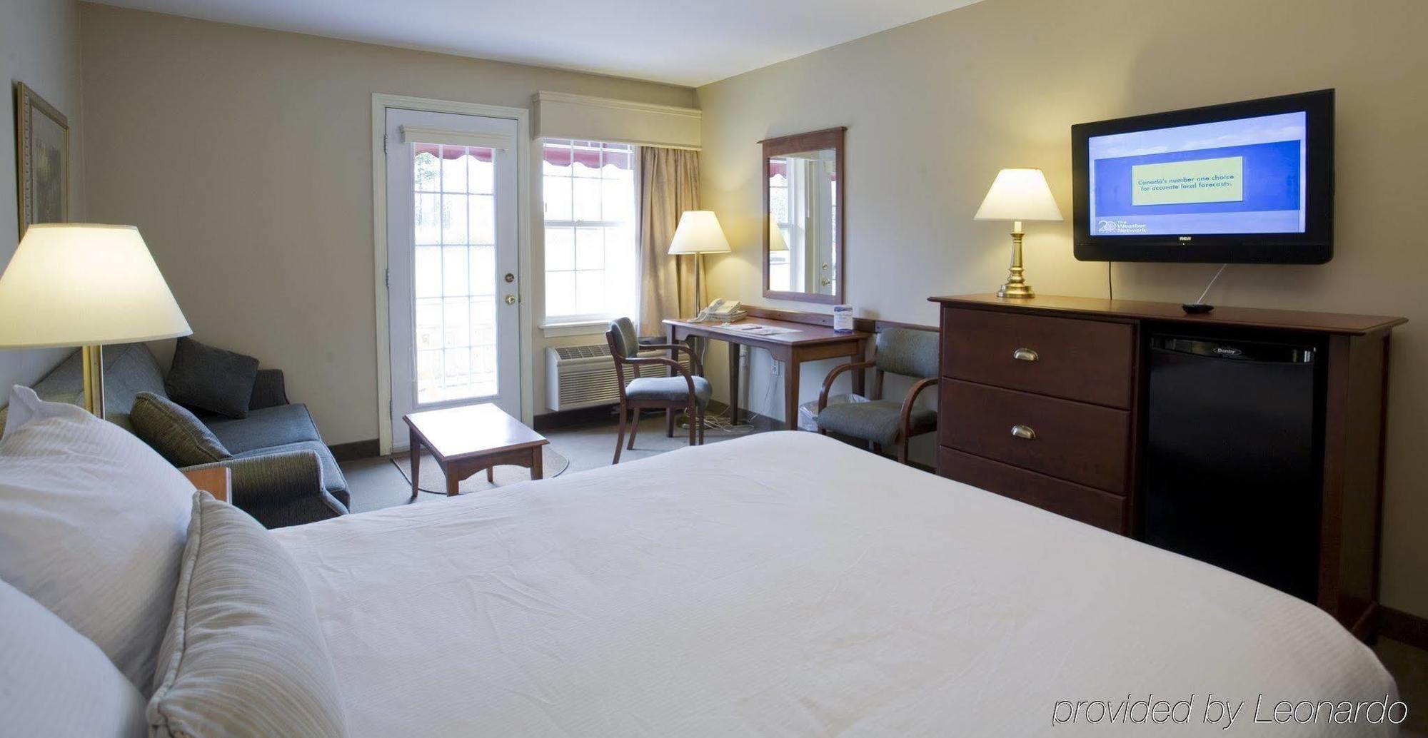 Amsterdam Inn & Suites Moncton Ngoại thất bức ảnh